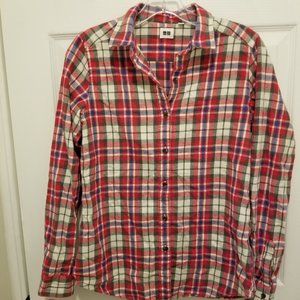 Uni Qlo Plaid Flannel Button Down size S